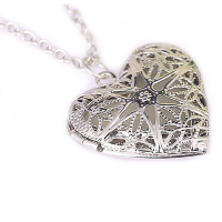 high quality heart shaped cut out pendant necklace